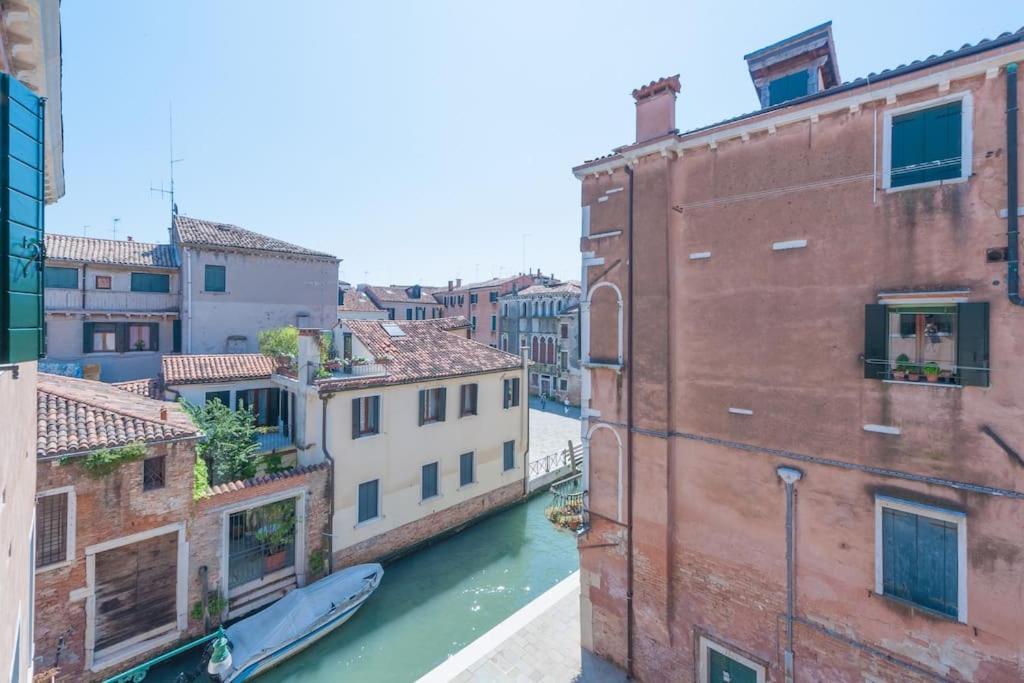 Ca' De La Comare, Relaxing And Elegant Apartment On Canal Grande البندقية المظهر الخارجي الصورة
