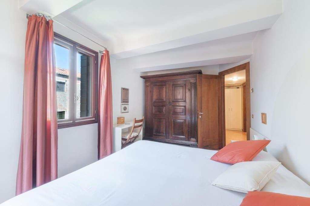 Ca' De La Comare, Relaxing And Elegant Apartment On Canal Grande البندقية المظهر الخارجي الصورة