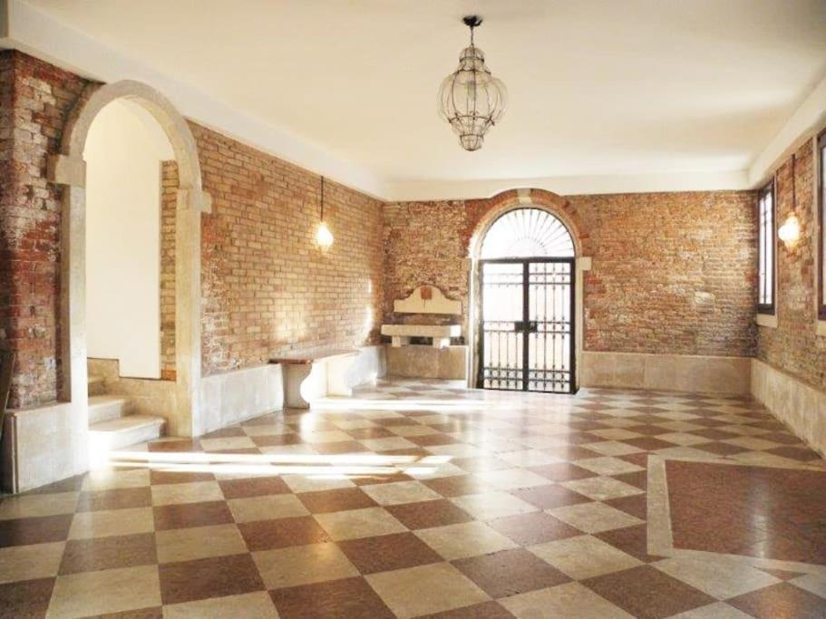 Ca' De La Comare, Relaxing And Elegant Apartment On Canal Grande البندقية المظهر الخارجي الصورة